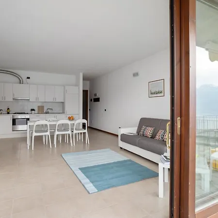 Apt With Panoramic Terrace! 公寓