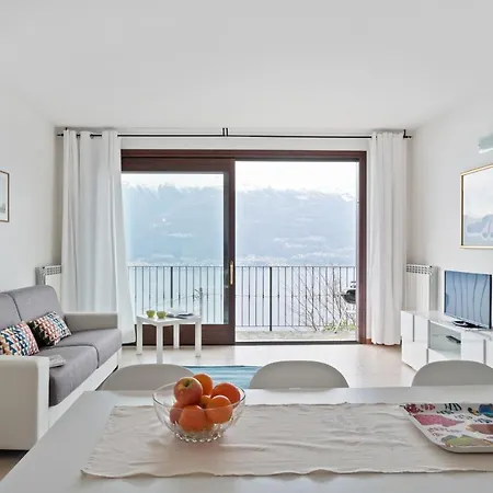 Apt With Panoramic Terrace! * Bellano